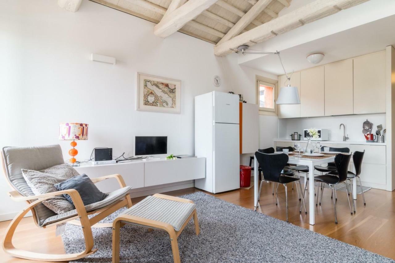 Carmini Canal View And Balcony With Lift Appartement *